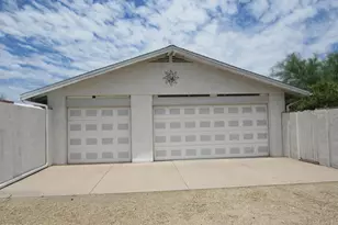12602 North 22nd St, Phoenix, AZ 85022 - Photo 2