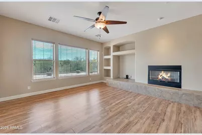 32005 N 16th Avenue, Phoenix, AZ 85085 - Photo 6