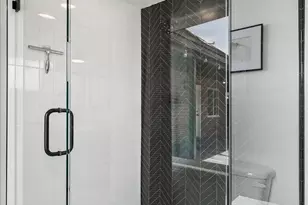 1731 E Verde Ln, Phoenix, AZ 85016 - Photo 8