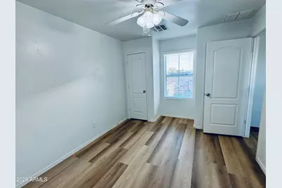 2016 N 78th Glen, Phoenix, AZ 85035 - Photo 12