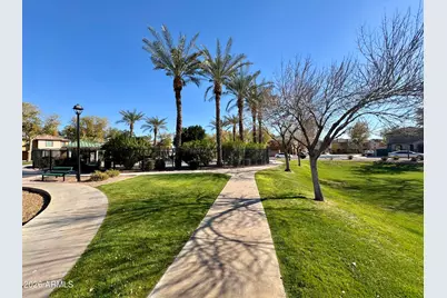 2016 N 78th Glen, Phoenix, AZ 85035 - Photo 28
