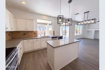 17645 W Hale Bopp Drive, Goodyear, AZ 85338 - Photo 12