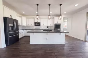 2166 W Madisen Marie Ave, San Tan Valley, AZ 85144 - Photo 2