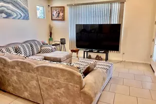 2723 W Apollo Rd, Phoenix, AZ 85041 - Photo 10