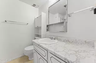 10018 N 97th Dr, Peoria, AZ 85345 - Photo 14