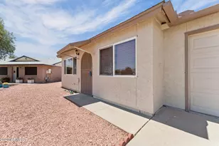 10018 N 97th Dr, Peoria, AZ 85345 - Photo 4