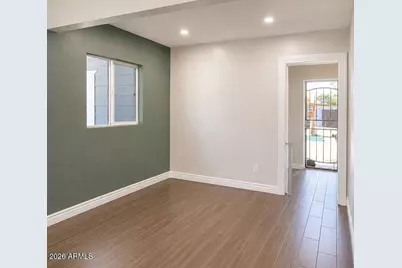 5731 W Vista Avenue, Glendale, AZ 85301 - Photo 4