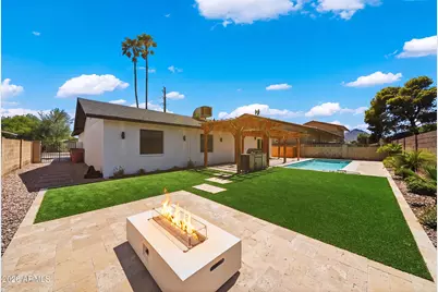 8114 E Jackrabbit Road, Scottsdale, AZ 85250 - Photo 16