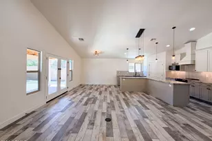 8747 W Lone Cactus Dr, Peoria, AZ 85382 - Photo 8