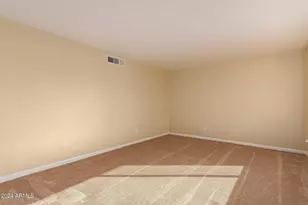 2705 W Summit Pl, Chandler, AZ 85224 - Photo 8