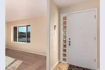 2705 W Summit Place, Chandler, AZ 85224 - Photo 4
