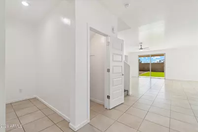 37292 N Yellowstone Drive, San Tan Valley, AZ 85140 - Photo 4