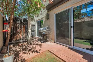 7 E Loma Ln, Phoenix, AZ 85020 - Photo 20