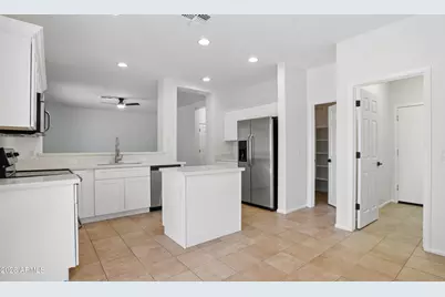 2575 W Amber Sun Drive, Phoenix, AZ 85085 - Photo 22