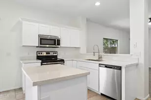 2575 W Amber Sun Dr, Phoenix, AZ 85085 - Photo 24