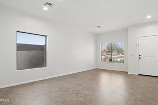 2575 W Amber Sun Dr, Phoenix, AZ 85085 - Photo 16