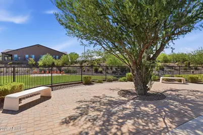 13272 W Montansoro Lane, Peoria, AZ 85383 - Photo 38