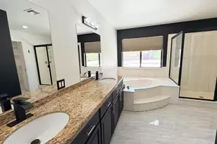 1406 E Tierra Buena Ln, Phoenix, AZ 85022 - Photo 28