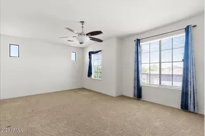 13585 S 175th Drive, Goodyear, AZ 85338 - Photo 8