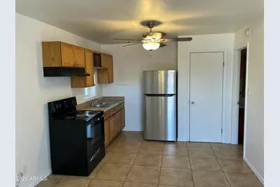 427 E Friar Avenue #5, Apache Junction, AZ 85119 - Photo 4