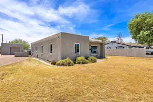 3301 W Lynwood St, Phoenix, AZ 85009 - Photo 2