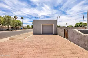 3301 W Lynwood St, Phoenix, AZ 85009 - Photo 6