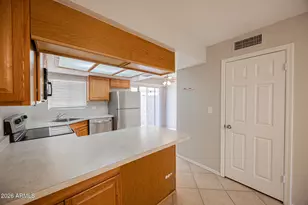 1055 W 5th St, Tempe, AZ 85281 - Photo 8