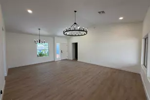 19830 N 84th Ave, Peoria, AZ 85382 - Photo 8