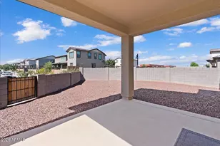 15043 W Desert Bloom St, Goodyear, AZ 85338 - Photo 16