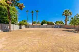 2118 E Carson Dr, Tempe, AZ 85282 - Photo 28