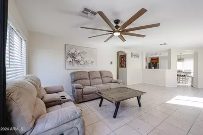 1098 E Nardini Street, San Tan Valley, AZ 85140 - Photo 4