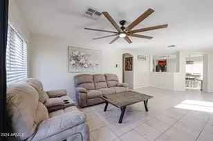 1098 E Nardini St, San Tan Valley, AZ 85140 - Photo 4