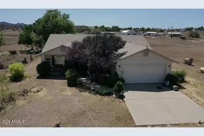 21800 N Windy Hill Lane, Paulden, AZ 86334 - Photo 1