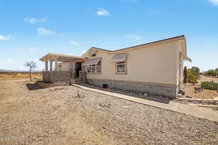 26748 N 187th Ave, Wittmann, AZ 85361 - Photo 2