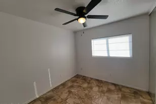 2259 E Spruce Dr, Chandler, AZ 85286 - Photo 10