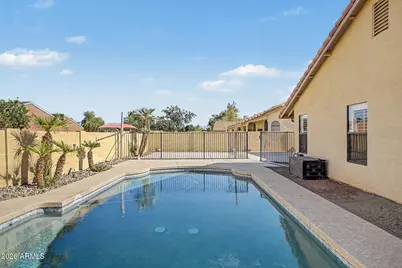 10910 W Ashbrook Place, Avondale, AZ 85392 - Photo 8