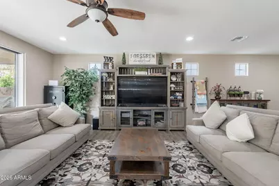 634 W Ranch Road, Gilbert, AZ 85233 - Photo 14