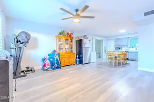 7139 W Wilshire Dr, Phoenix, AZ 85035 - Photo 4