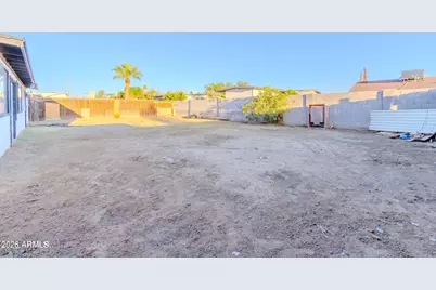 7139 W Wilshire Drive, Phoenix, AZ 85035 - Photo 18