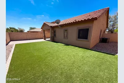 934 E Overlin Lane, Avondale, AZ 85323 - Photo 6