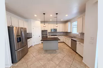 21276 W Berkeley Road, Buckeye, AZ 85396 - Photo 2