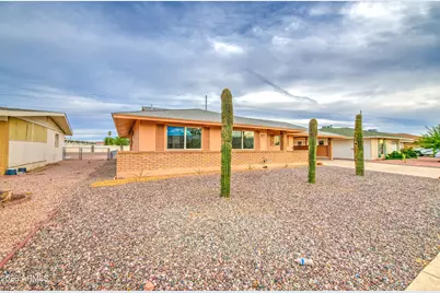 10355 W Caron Drive, Sun City, AZ 85351 - Photo 4