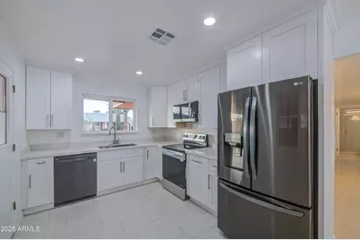 10355 W Caron Drive, Sun City, AZ 85351 - Photo 16