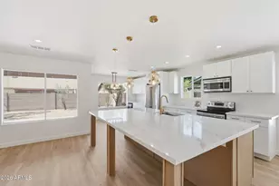 4062 W Christy Dr, Phoenix, AZ 85029 - Photo 10
