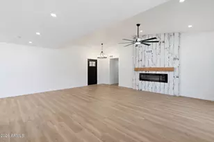 4062 W Christy Dr, Phoenix, AZ 85029 - Photo 6
