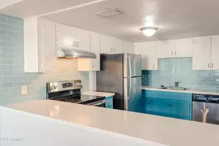 6528 N 17th Ave, Phoenix, AZ 85015 - Photo 1