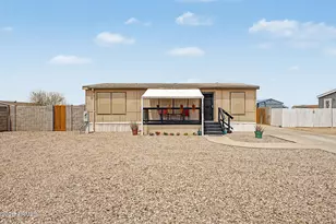 16340 S Lunar Rd, Arizona City, AZ 85123 - Photo 2