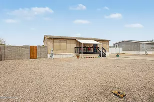 16340 S Lunar Rd, Arizona City, AZ 85123 - Photo 6