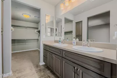 17850 N 68th Street #2129, Phoenix, AZ 85054 - Photo 34