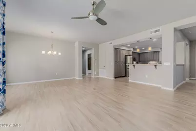 17850 N 68th Street #2129, Phoenix, AZ 85054 - Photo 4